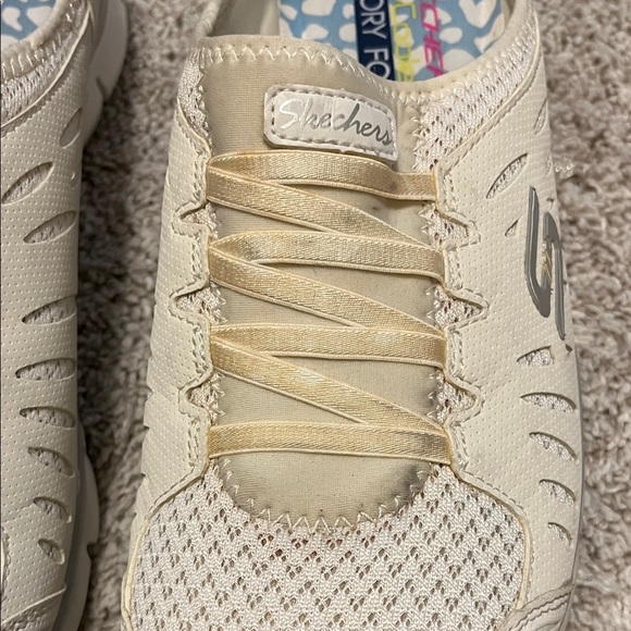 Skechers Women's White Cream Sneaker Clogs Mules Memory Foam Size 10 - Picture 10 of 17